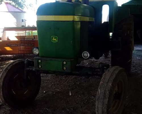 Tractor John Deere 3530