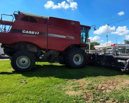 Cosechadora Case IH 7088 año 2012