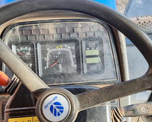 Tractor New Holland TM135 con Caja Powershift