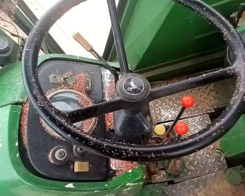 Tractor John Deere 3140 con Cabina