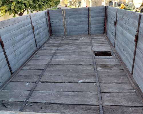 Acoplado de Madera con Baranda