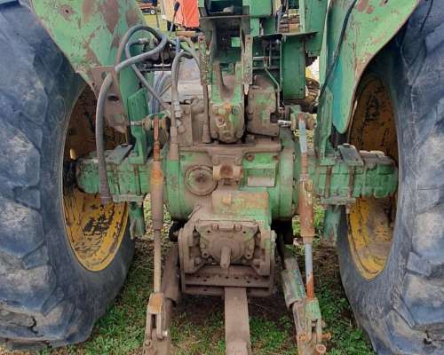 35 - Tractor John Deere 3420, 90hp con 3 Puntos. Usado