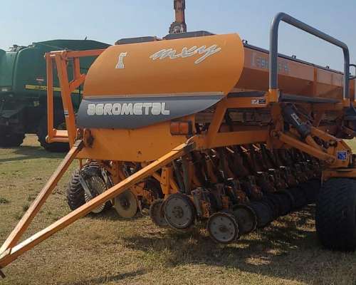 Sembradora Agrometal TX 31/21