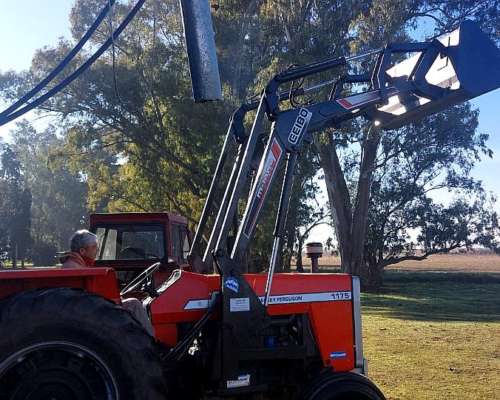 Tractor Massey Ferguson 1175 Restaurado con Pala Ceibo