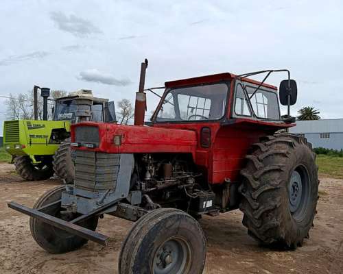 Tractor Massey Ferguson 1098 con Motor Perkins 6354