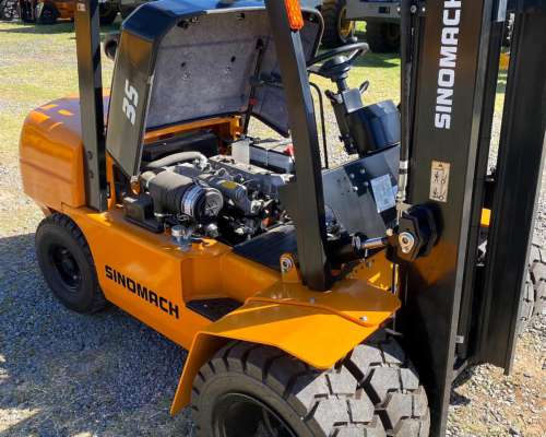 Autoelevador 3500kg / 3.5 Toneladas Sinomach CPCD35 Duales