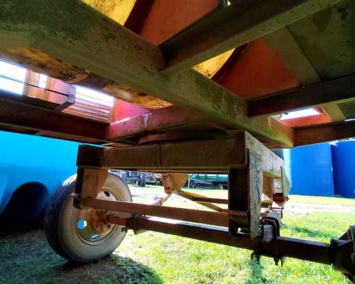 Acoplado Tanque 5.000 Lts - Portabidones - Buen Estado