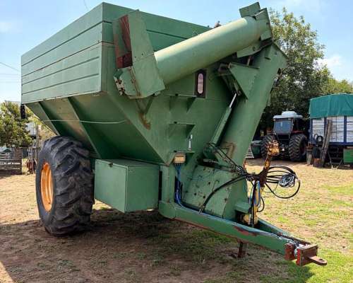 Tolva Autodescargable Ombu 14 Toneladas con Balanza
