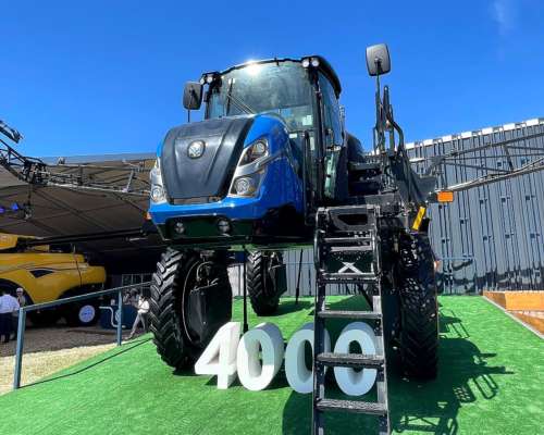 Pulverizador New Holland Defensor 4000 - Unidad Disponible