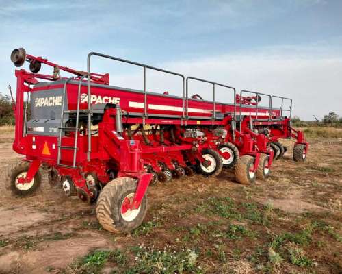 Dueño Vende Sembradora Apache 27000 de 22 Surcos