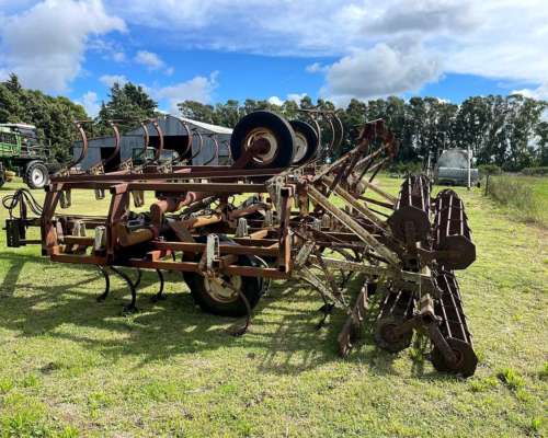 Cultivador de Campo Giorgi 7 Mts