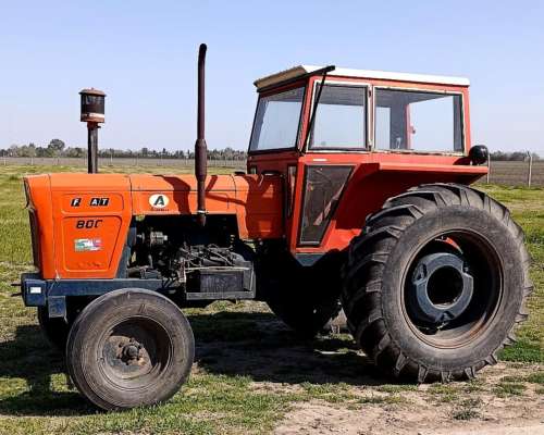 Tractor Fiat 800 18.4x34