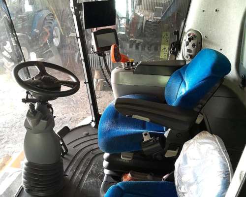 New Holland CR 9060- año 2013- 6000-4800 HS- Piloto