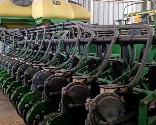 Sembradora John Deere DB66 2011 - 36 a 52 Neumatica