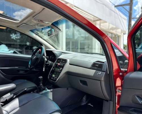 Punto 1.8 Manual HLX con Techo Panorámico año 2008 Unico