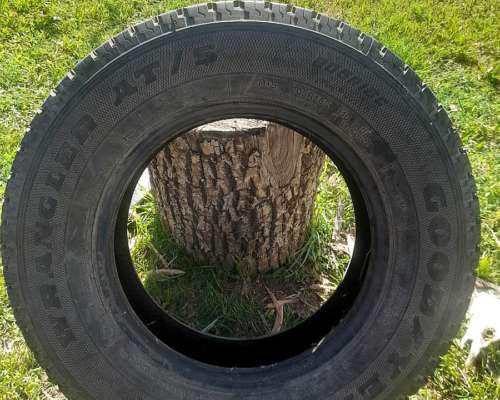 Vendo Cubierta Camioneta o Agricola