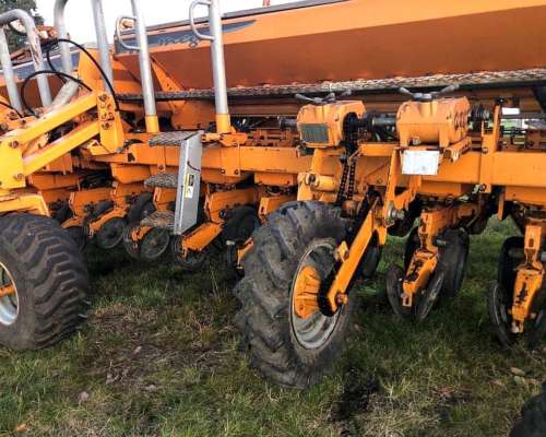 Sembradora Agrometal con Fertilización Profunda