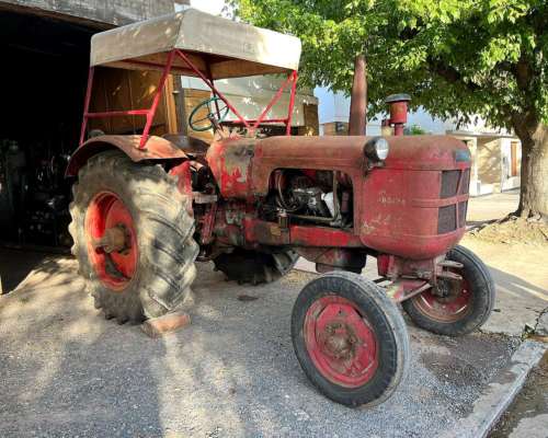 Tractor Fahr 4 Cilindros con Hidraulico