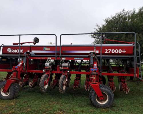 Sembradora Apache 27000 Usada