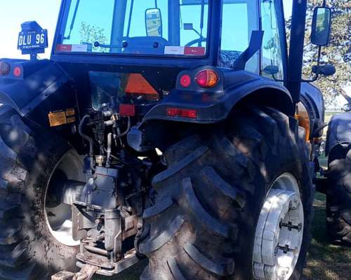 Vendo / Permuto Tracor Valtra BM 125i 4X4