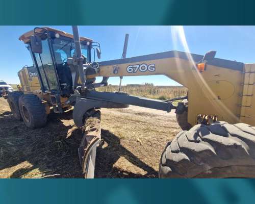 Motoniveladora John Deere 670g (id721)