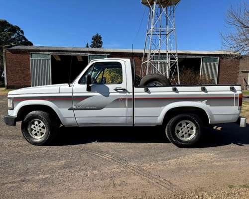 Camioneta Chevrolet D 20 de Luxe 1996