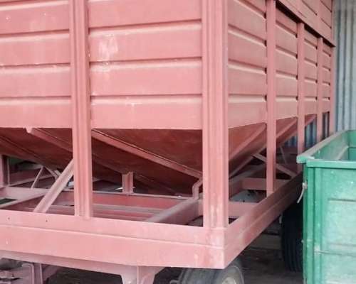 Tolva Semillera de 7 TN.