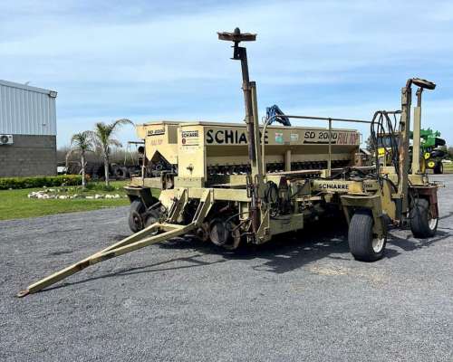 Sembradora Schiarre de 26 Líneas a 17,5