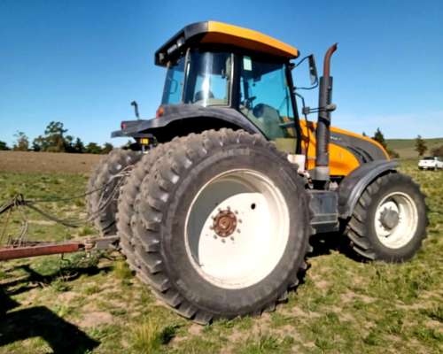 Tractor Valtra BT210 225 HP Usado año 2018