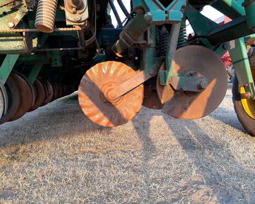 Sembradora Pierobon de 20 a 52 Doble Fertilizacion