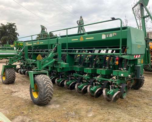 Sembradora Pierobon MIX 7000 de 13 a 52 C/monitor Cuffia