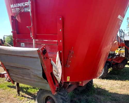 Mixer Vertical Mainero 2517.