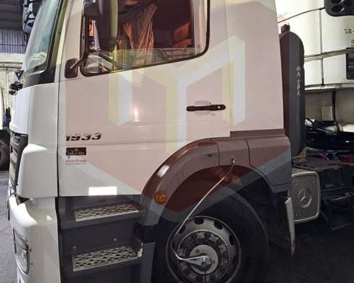 Mercedes Benz Axor 1933 Modelo 2011