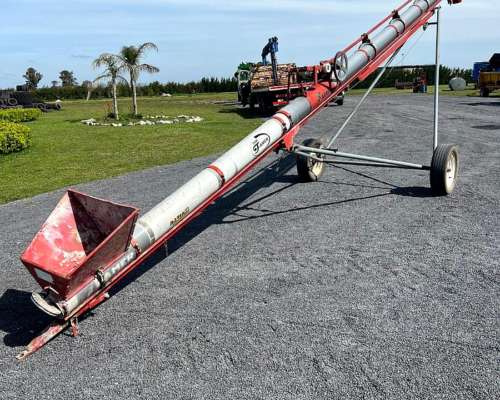 Chimango Famer de 9 X 200 con Motor a Explosión