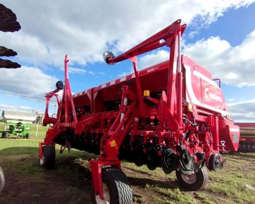 Sembradora Crucianelli Pionera 3917