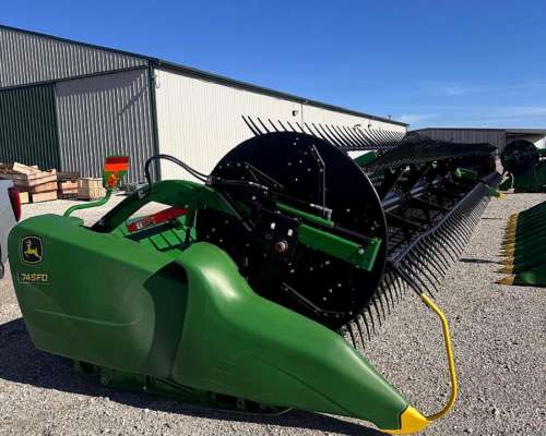 Cabezal John Deere 745 FD