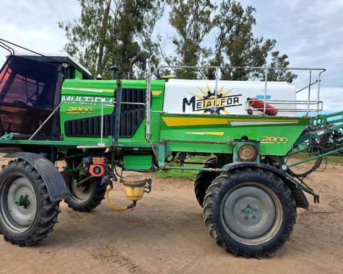 Pulverizadora Metalfor 2800 - año 2009 - 23 Metros