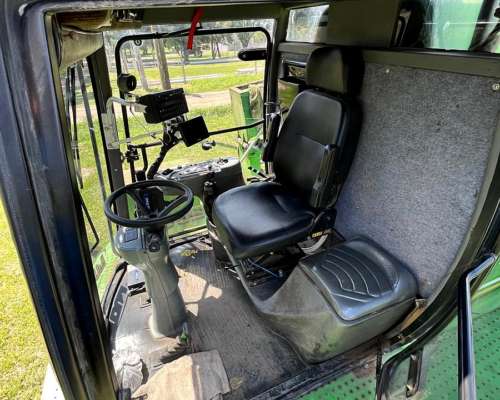 Pulverizador Metalfor 3200, año 2006, 6830 Hs de Motor,