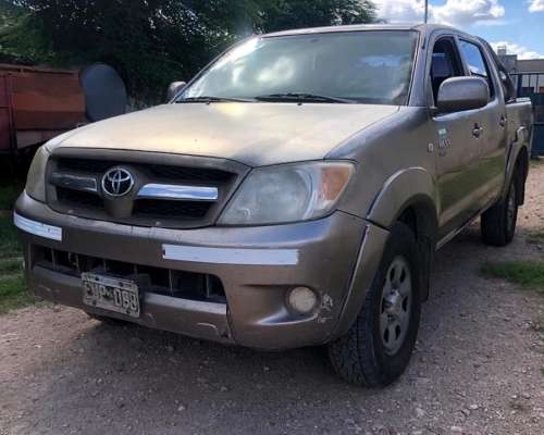 Vendo Toyota Hilux 4X4