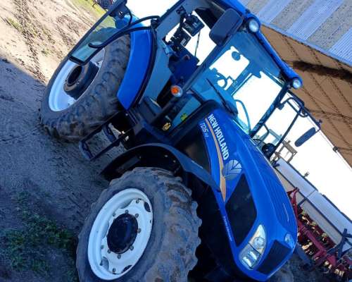 New Holland Td5. 110 con Piloto y Solo 2900 HS. de Fábrica
