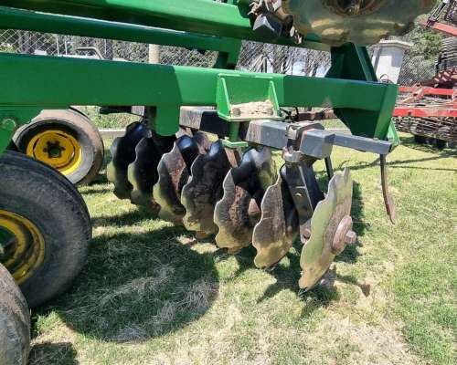 Rastra Ombu ROP5900 de 64 Discos con Rolo Stefoni