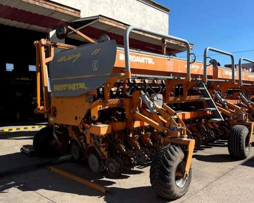 Agrometal MXY2 46a21 con Kit de Grueso Grano Fino Combinada