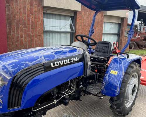 Tractor Lovol 25 HP - 4X4 - 3 Puntos - Salida Hidráulica.