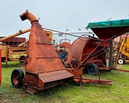 Picadora de Forraje Mainero U-150.
