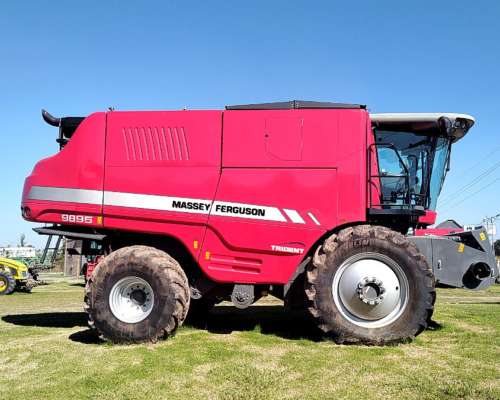 Cosechadora Massey Ferguson 9895 con Plataforma Draper de 45