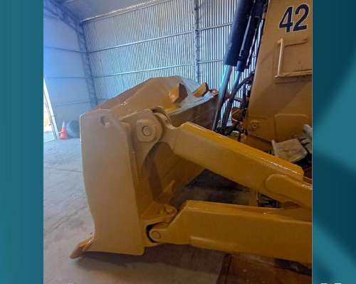 Topador Caterpillar D8R (id613)