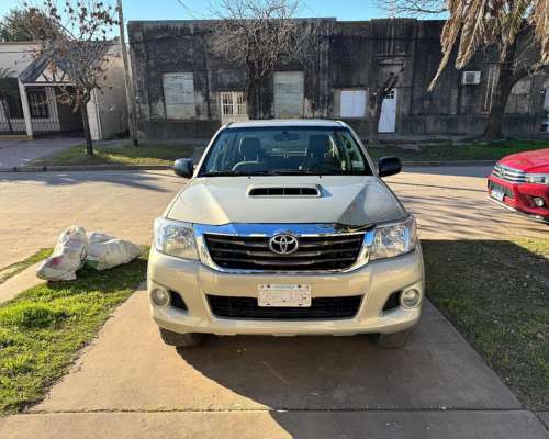 Toyota Hilux 4X2 SR DC 3.0 2013 245mil km