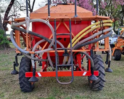 Fertilizadora, Encaladora, Sembradora Pasturas Altina