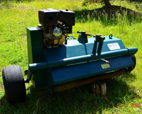 Desmalezadora Autónoma para Cuatriciclos o Tractorcitos