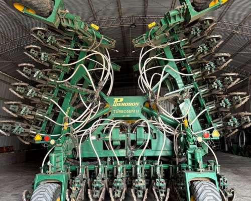 Sembradora Pierobon Turbosem II de 54 a 21 cm